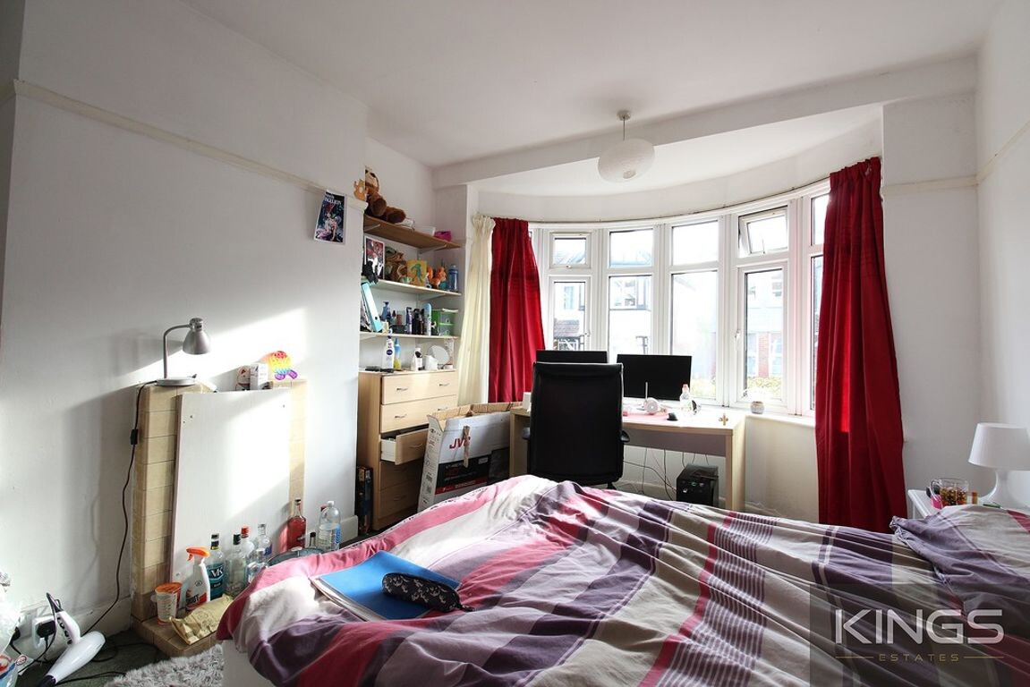 6 bedroom house for rent Holyrood Avenue, Southampton, SO17 1SH UniHomes