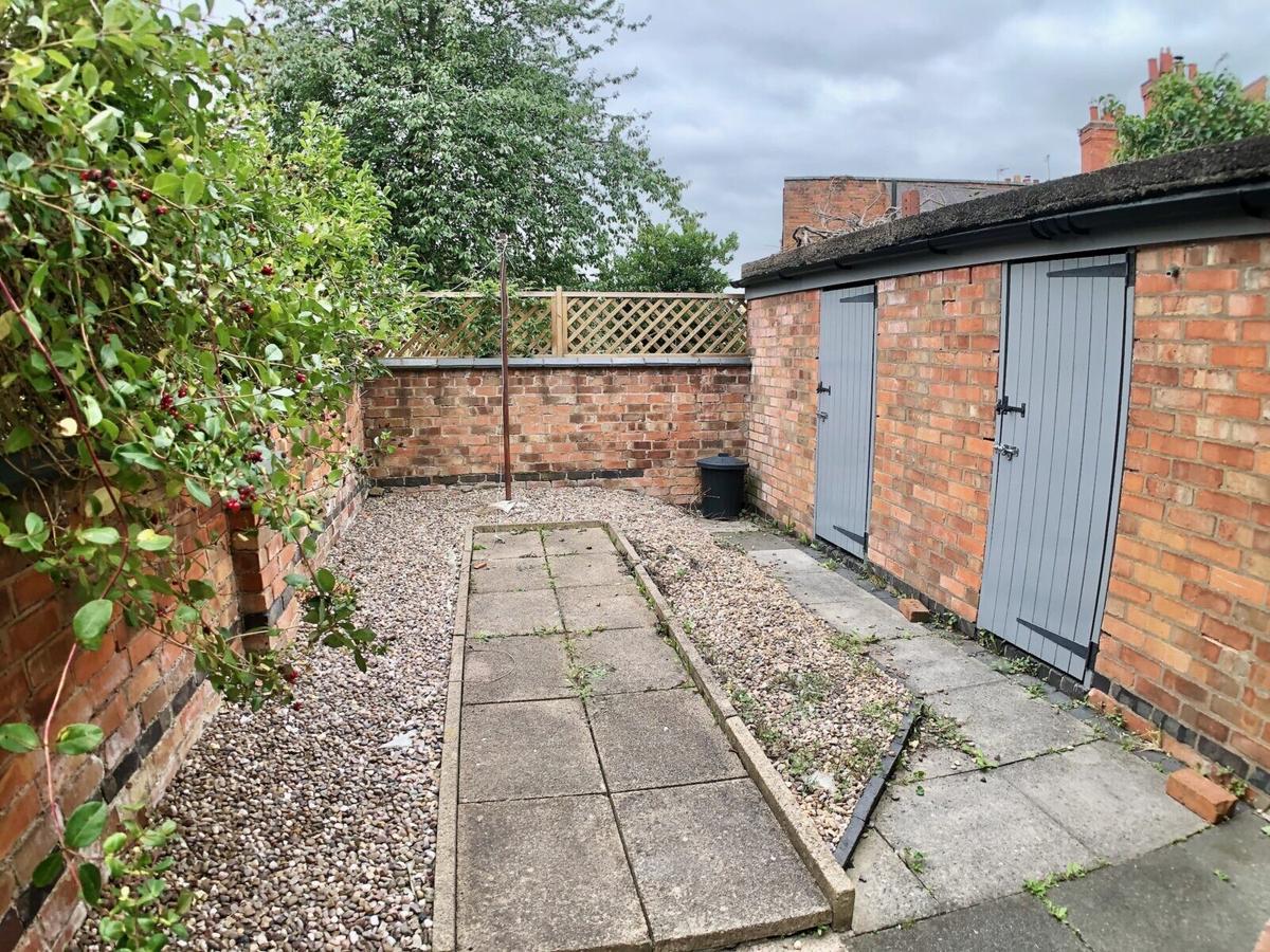 4 bedroom house for rent Lorne Road, Leicester, LE2 1YH UniHomes