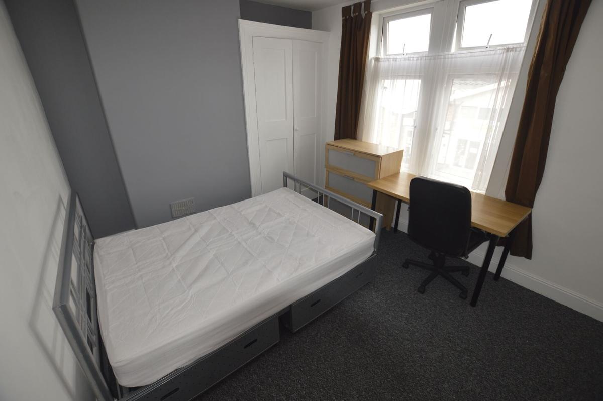 3 bedroom house for rent Kingsley Street, Leicester, LE2 6DL UniHomes