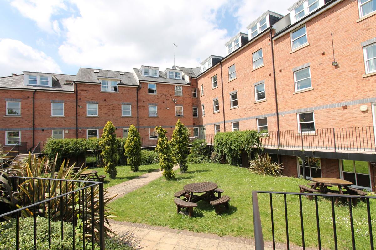 Cv31 10 bedroom house for rent Chapel Cross, Chapel Street Leamington Spa ...