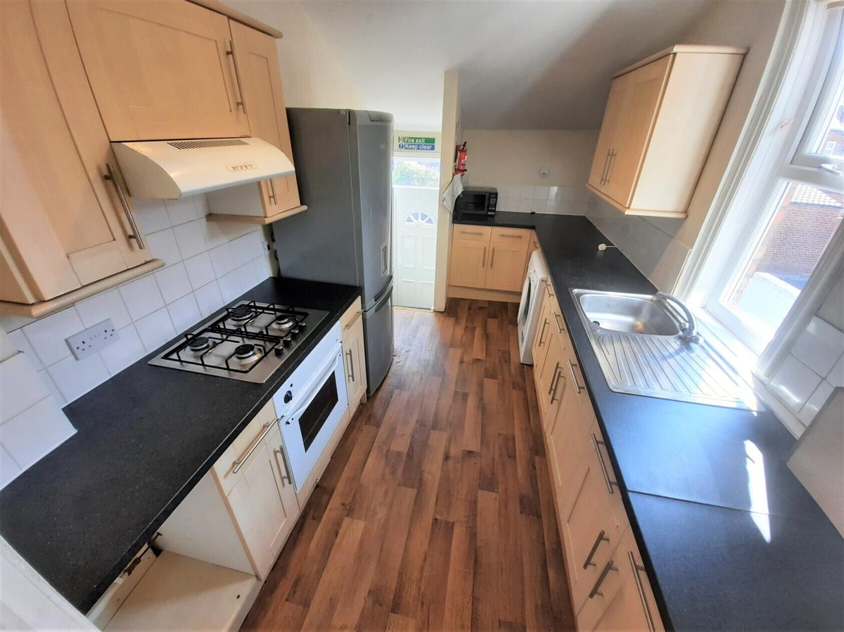 5 bedroom apartment for rent Newlands Road, Newcastle, NE2 3NT UniHomes