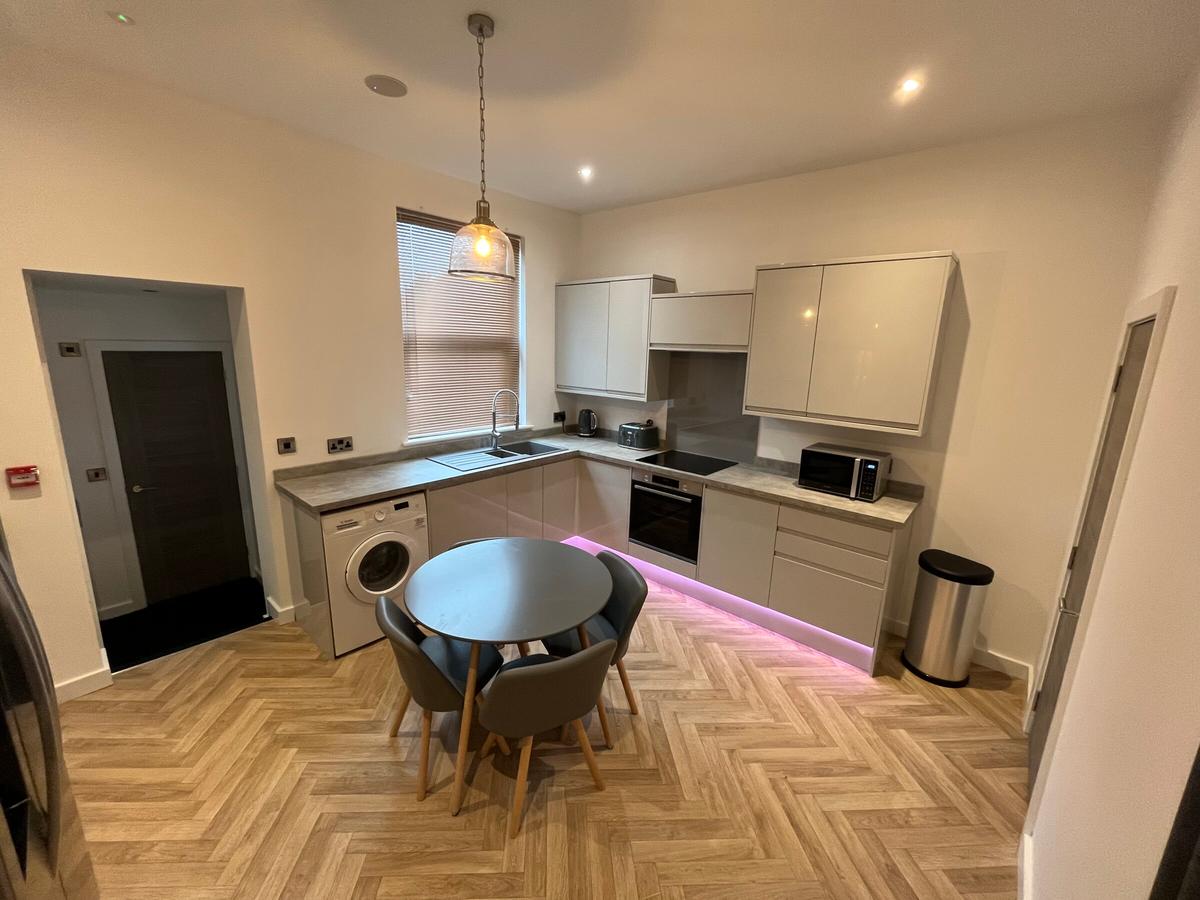 4 bedroom house for rent Bentley Lane Meanwood, Leeds, LS6 4AJ UniHomes