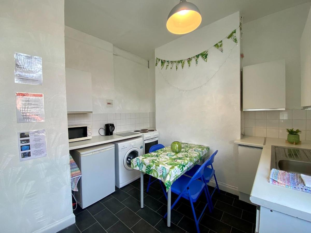 3 bedroom house for rent Wells Road, Bath, BA2 3AP UniHomes