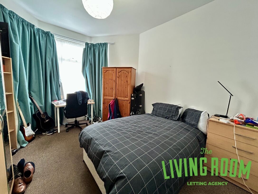 6 bedroom house on Malefant Street, Cathays, Cardiff