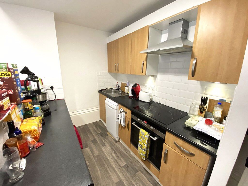 3 bedroom apartment for rent Outram Road, Portsmouth, PO5 1QP UniHomes