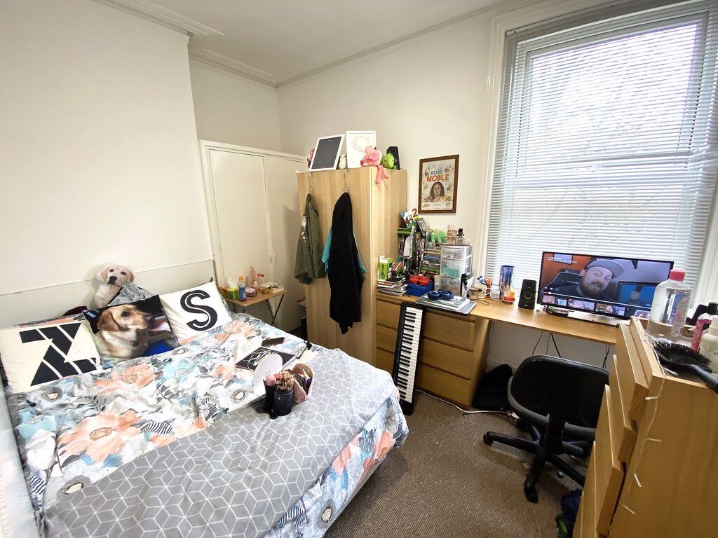 3 bedroom apartment for rent Outram Road, Portsmouth, PO5 1QP UniHomes