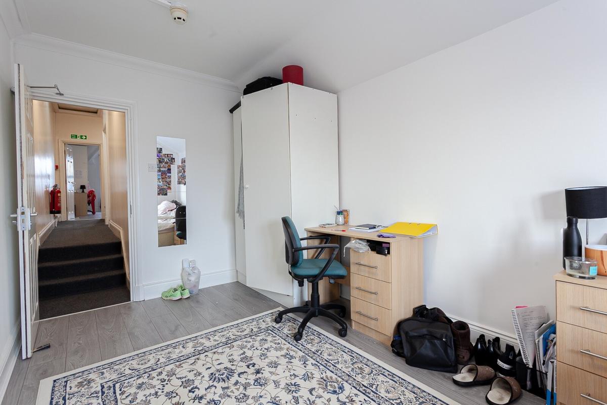 4 bedroom apartment for rent Wilmslow Road, Manchester, M14 6NW UniHomes