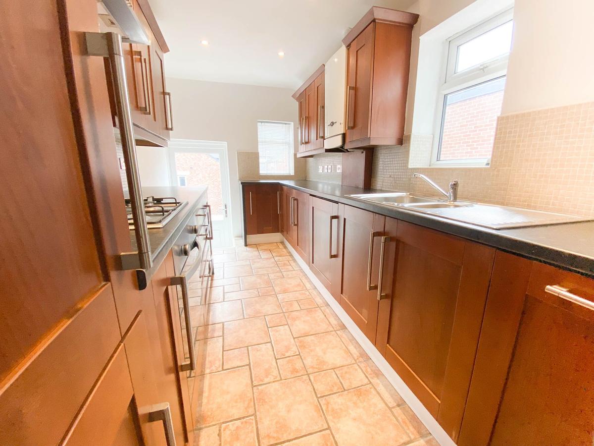 5 bedroom house for rent Gainsborough Grove, Newcastle, NE4 5PJ UniHomes