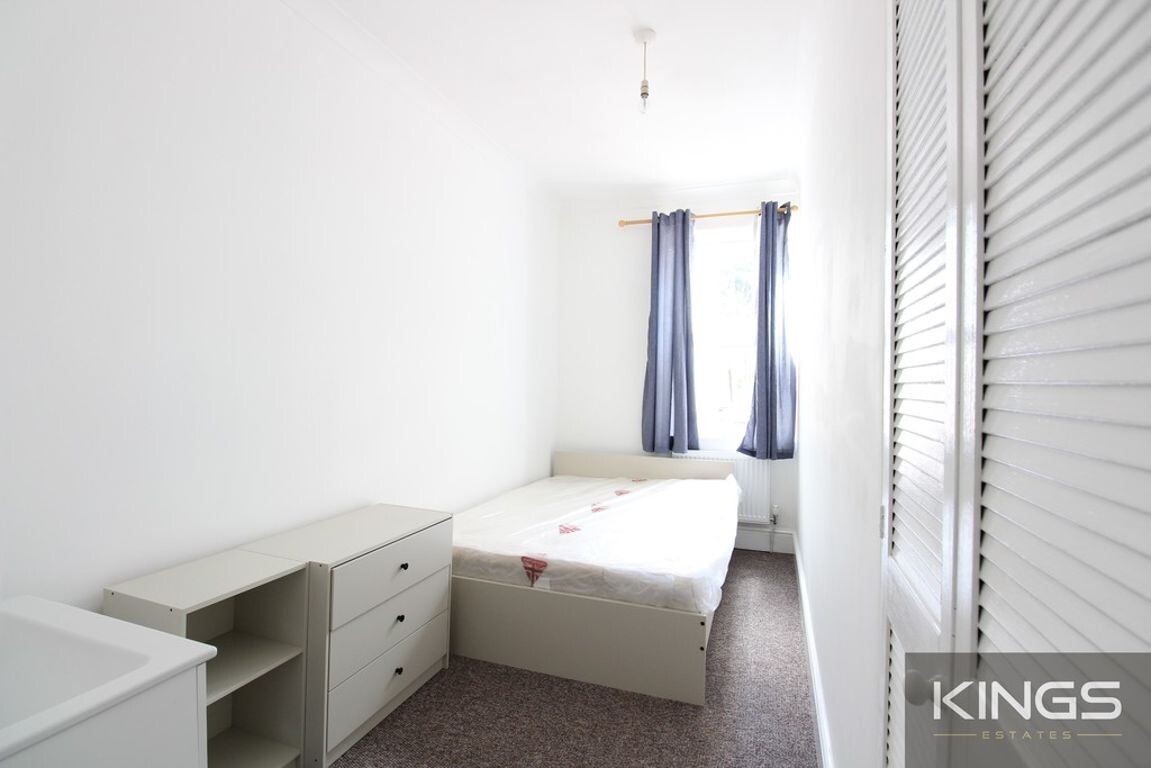 6 bedroom house for rent Cambridge Road, Southampton, SO14 6RB UniHomes