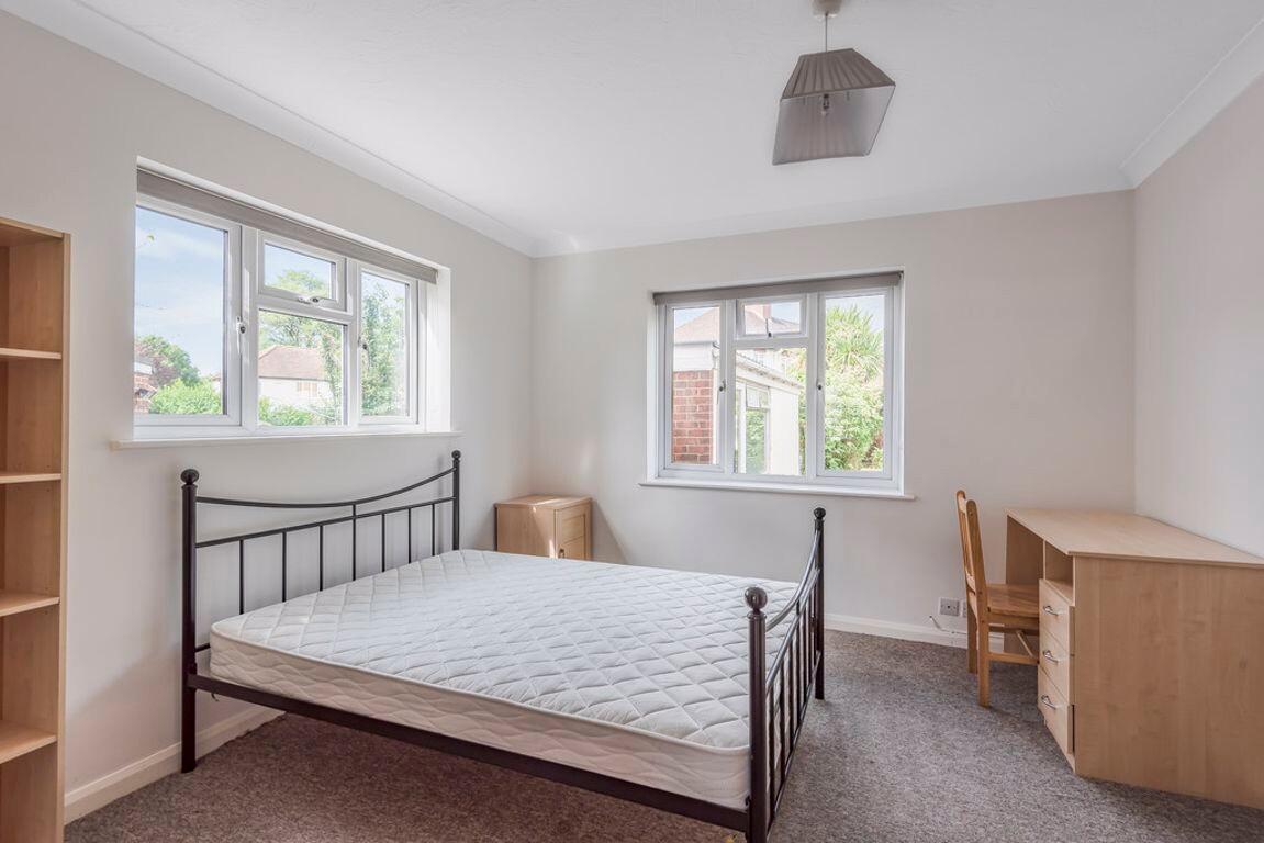 4 bedroom house for rent Northway, Surrey, GU2 9SD UniHomes