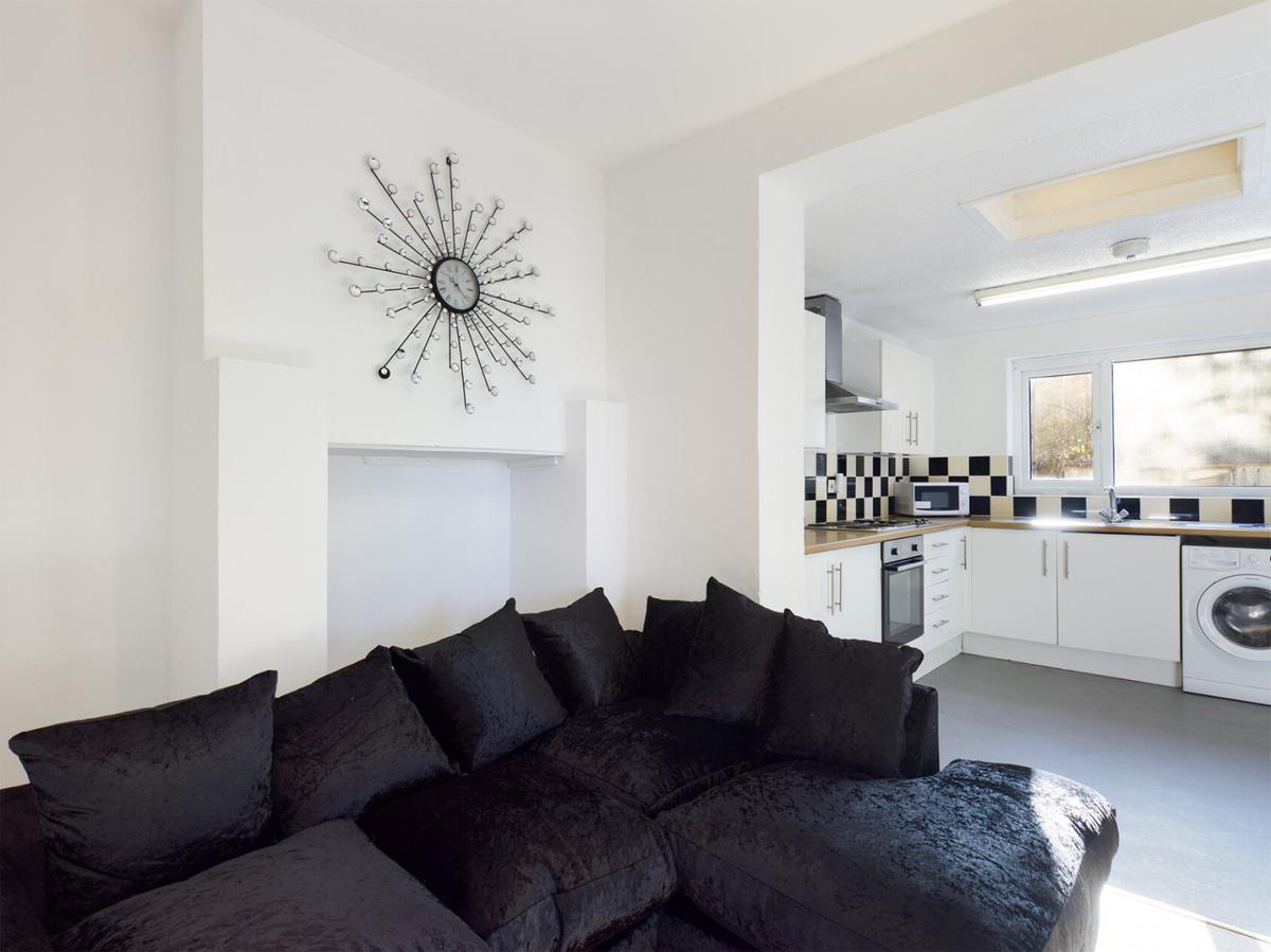 6 bedroom house for rent Elba Crescent, Swansea, SA1 8QQ UniHomes