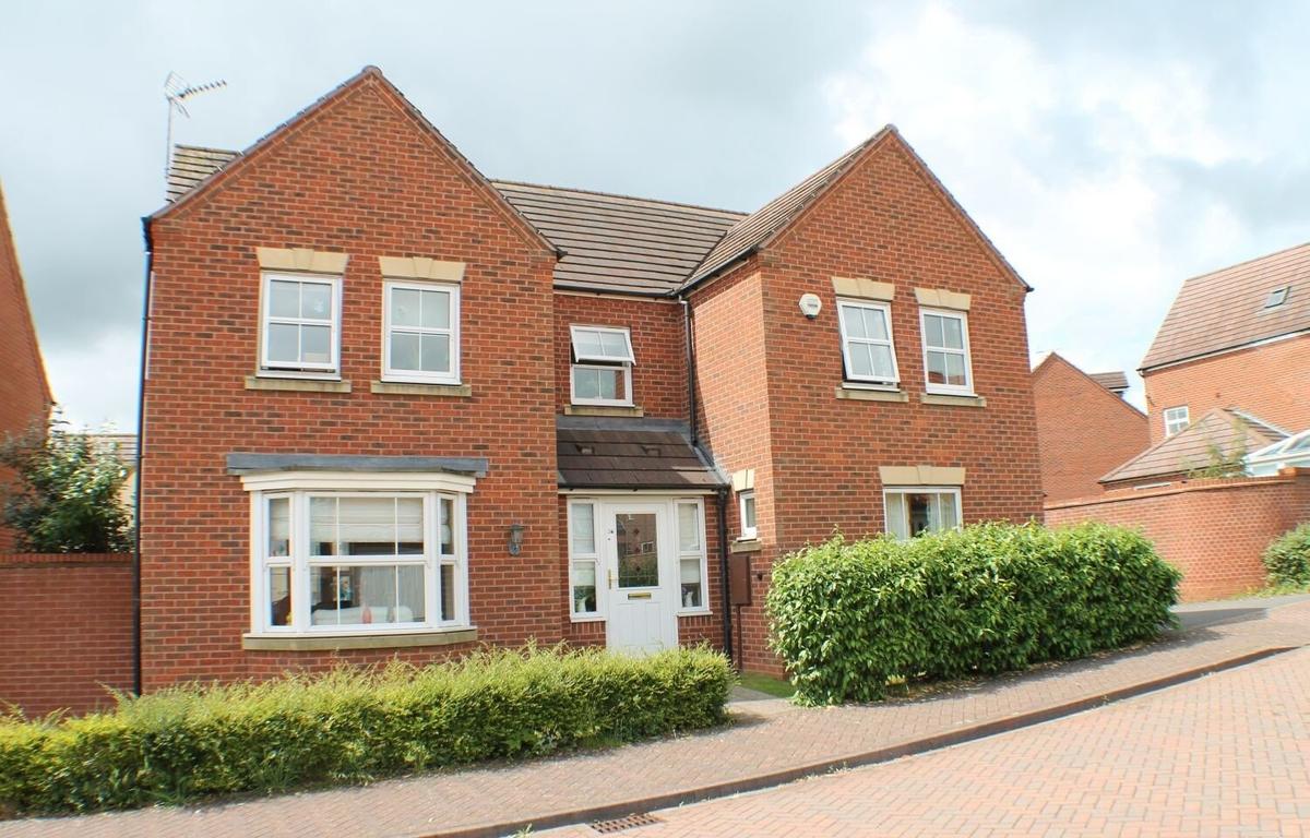 4 bedroom house for rent Sixpence Close, Coventry, CV4 8HL UniHomes