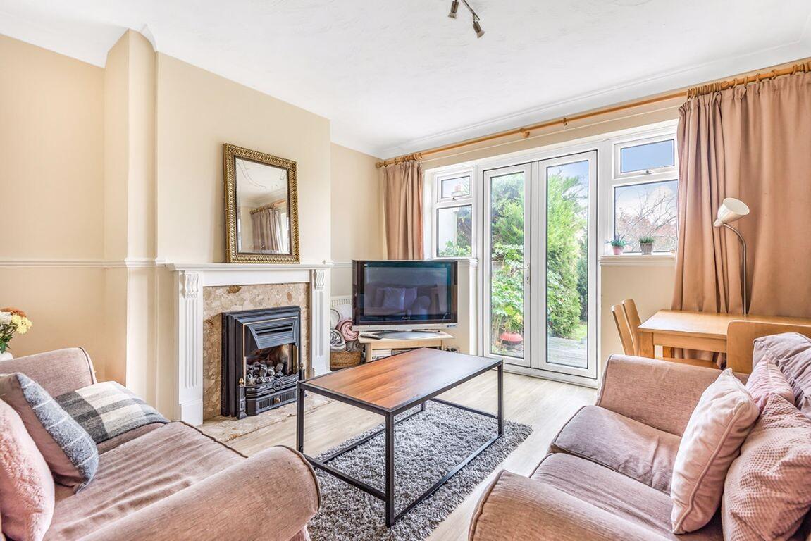 4 bedroom house for rent Worplesdon Road, Surrey, GU2 9RW UniHomes