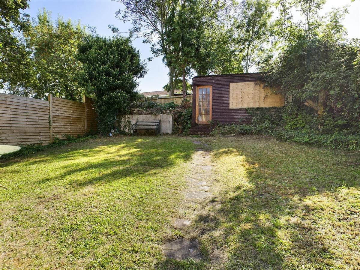 4 bedroom house for rent Coldean Lane, Brighton, BN1 9GD UniHomes