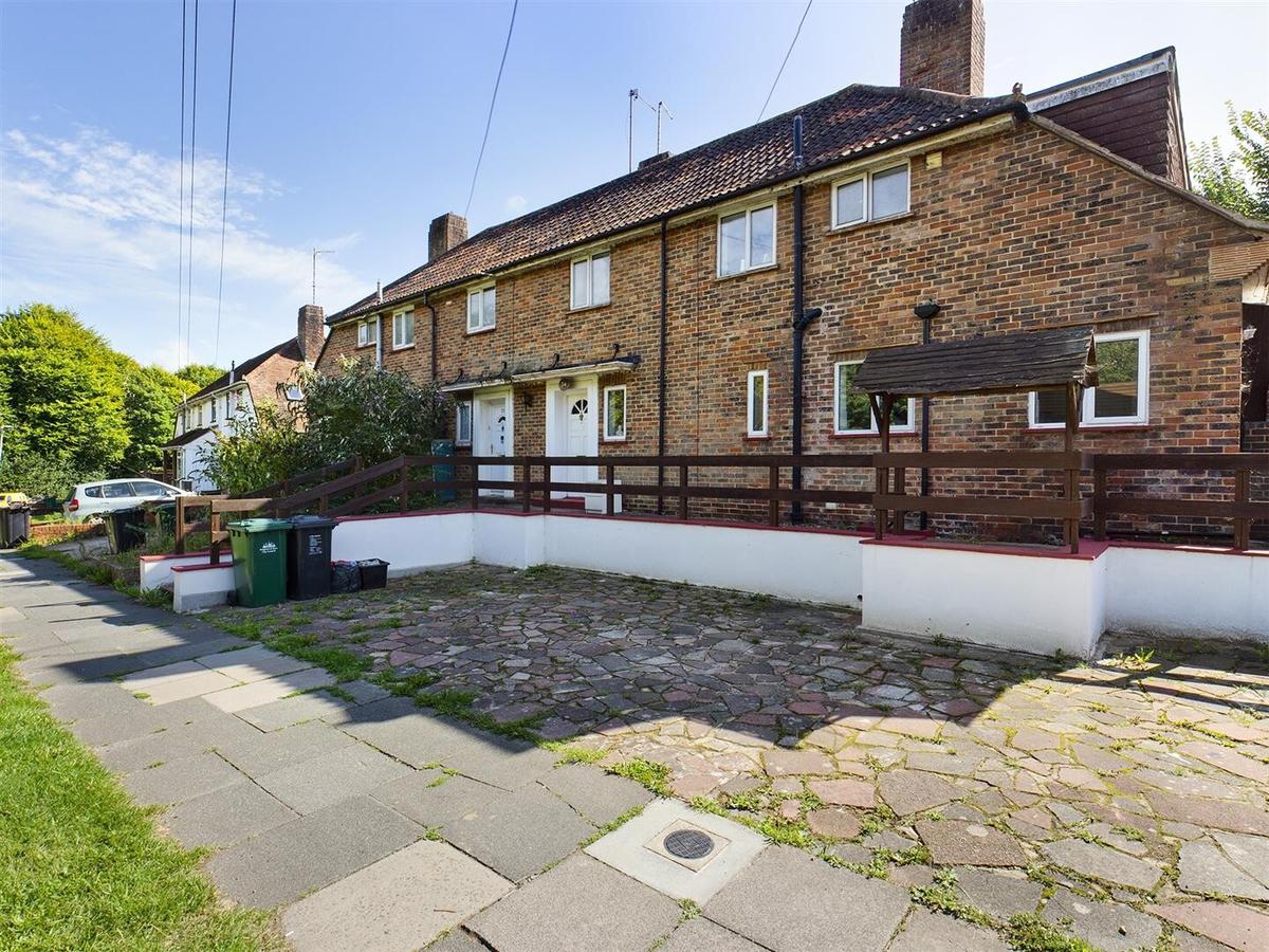 4 bedroom house for rent Coldean Lane, Brighton, BN1 9GD UniHomes
