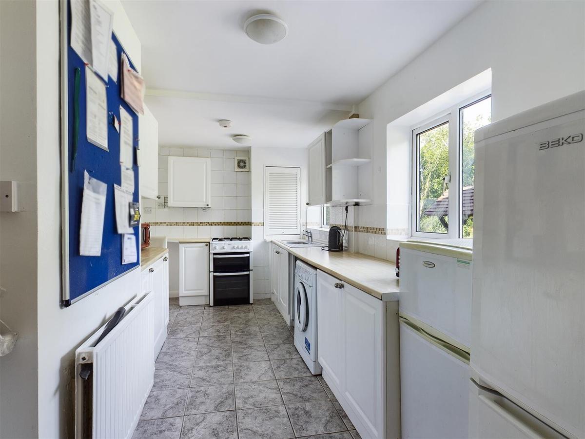 4 bedroom house for rent Coldean Lane, Brighton, BN1 9GD UniHomes