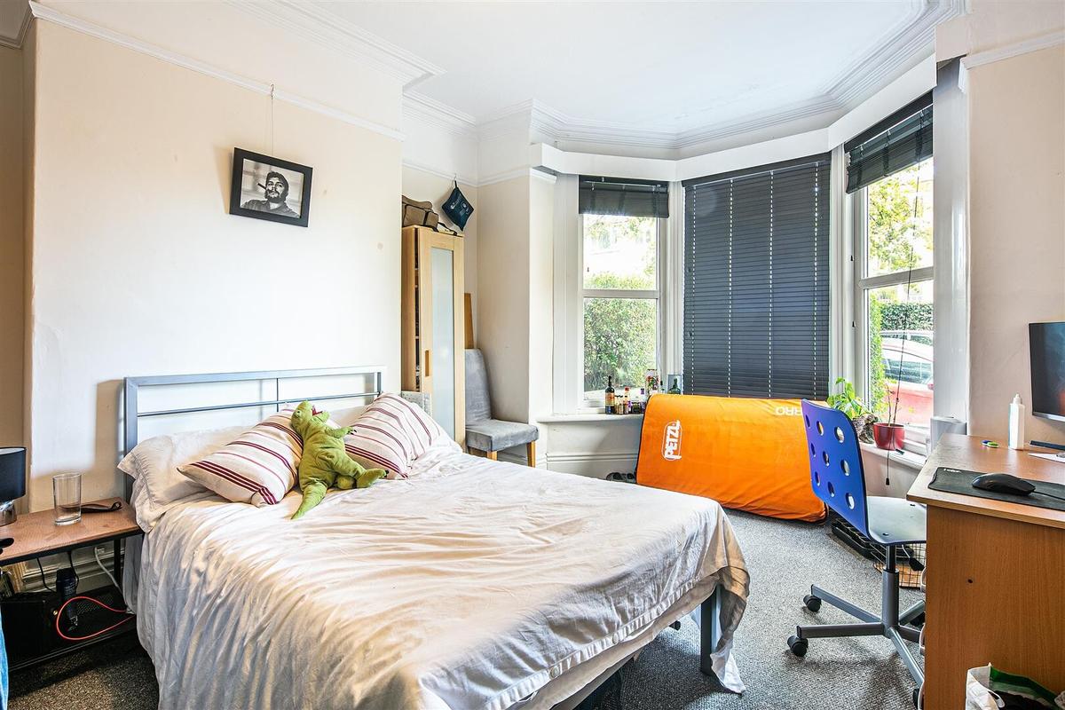 4 bedroom house for rent Hunter House Road, Sheffield, S11 8TX UniHomes