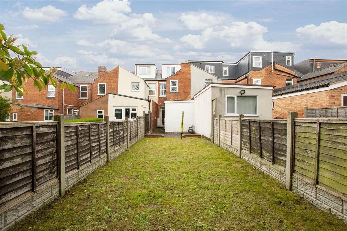 5 bedroom apartment for rent Tiverton Road Birmingham, B29 6BU UniHomes