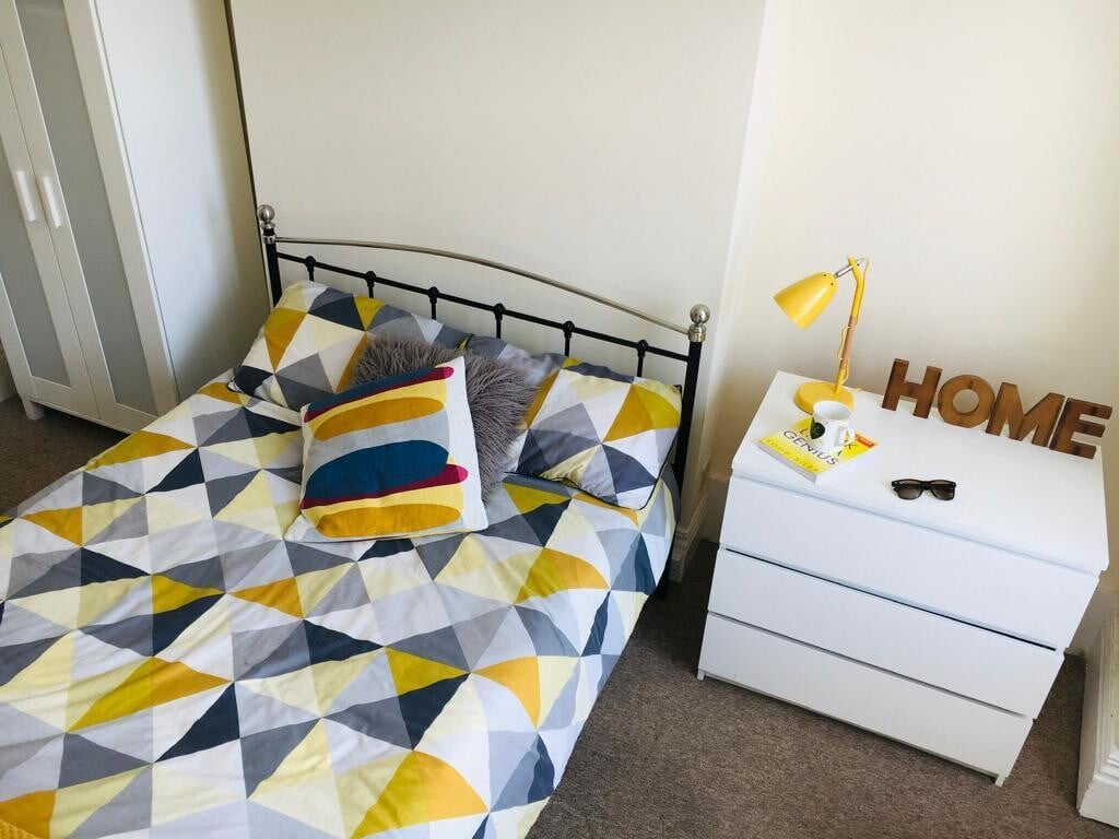 5 bedroom house for rent Chetwynd Road Portsmouth, PO4 0LZ UniHomes