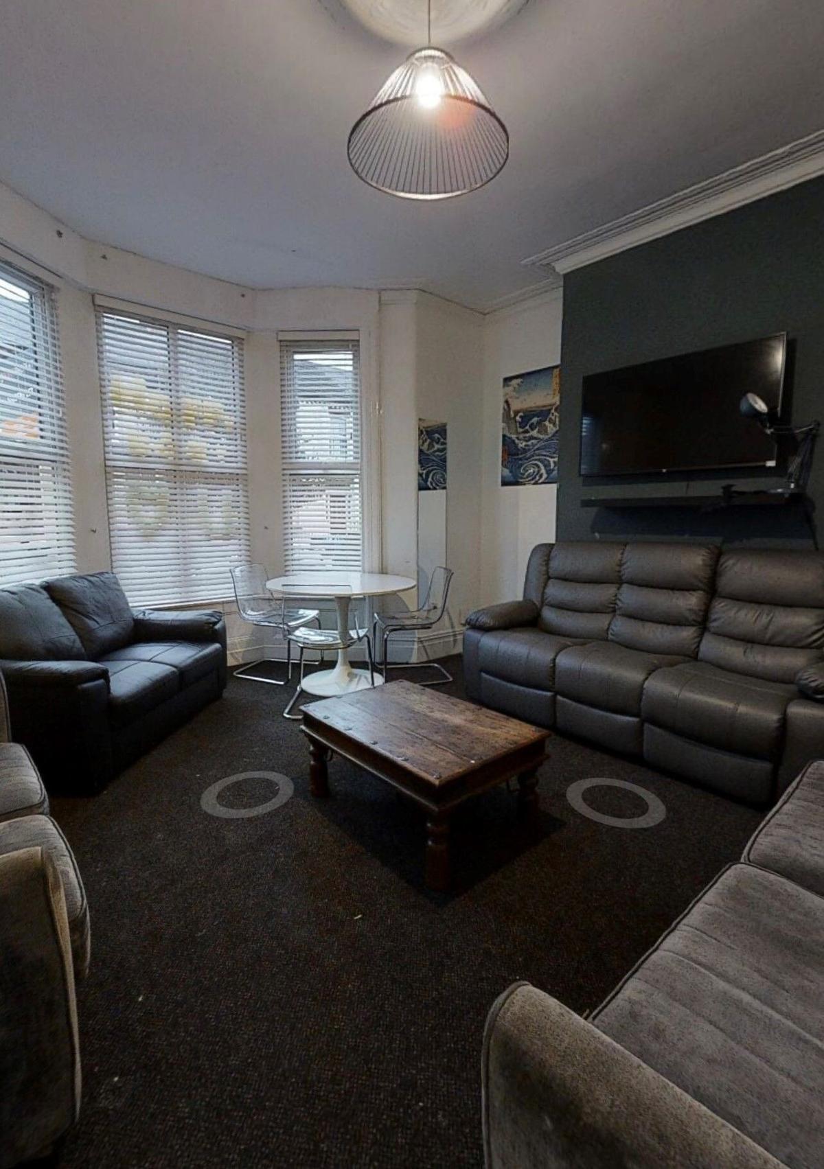 6 bedroom house for rent Gresford Avenue, Liverpool, L17 2AW UniHomes