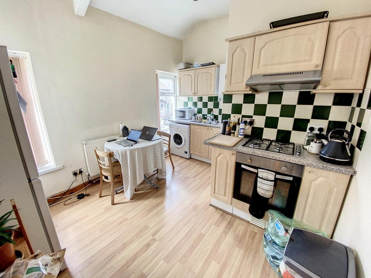 2 bedroom apartment for rent Cathays Terrace, Cardiff, CF24 4HZ UniHomes