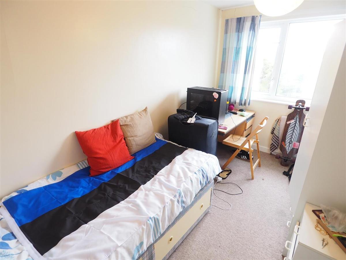 6 bedroom house for rent Stanway Close, Bath, BA2 2UR UniHomes