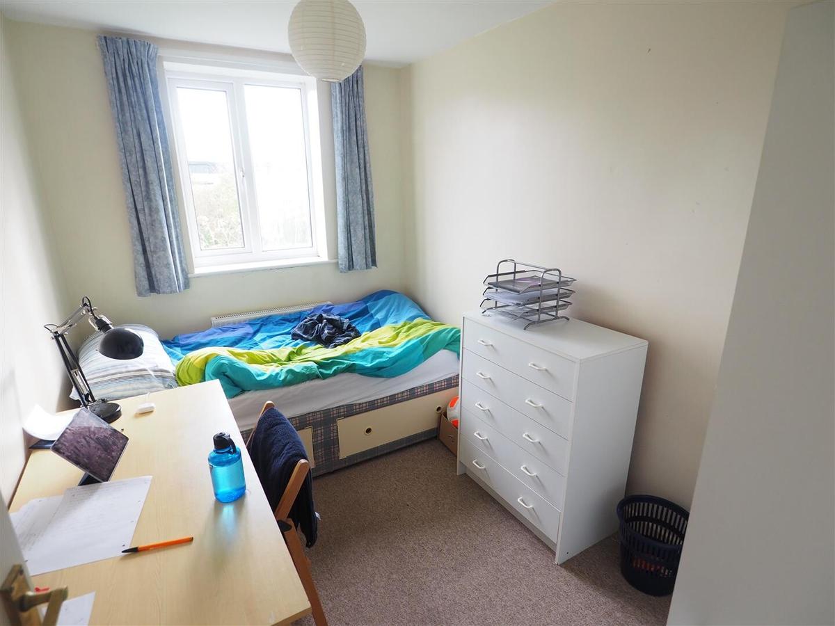 6 bedroom house for rent Stanway Close, Bath, BA2 2UR UniHomes