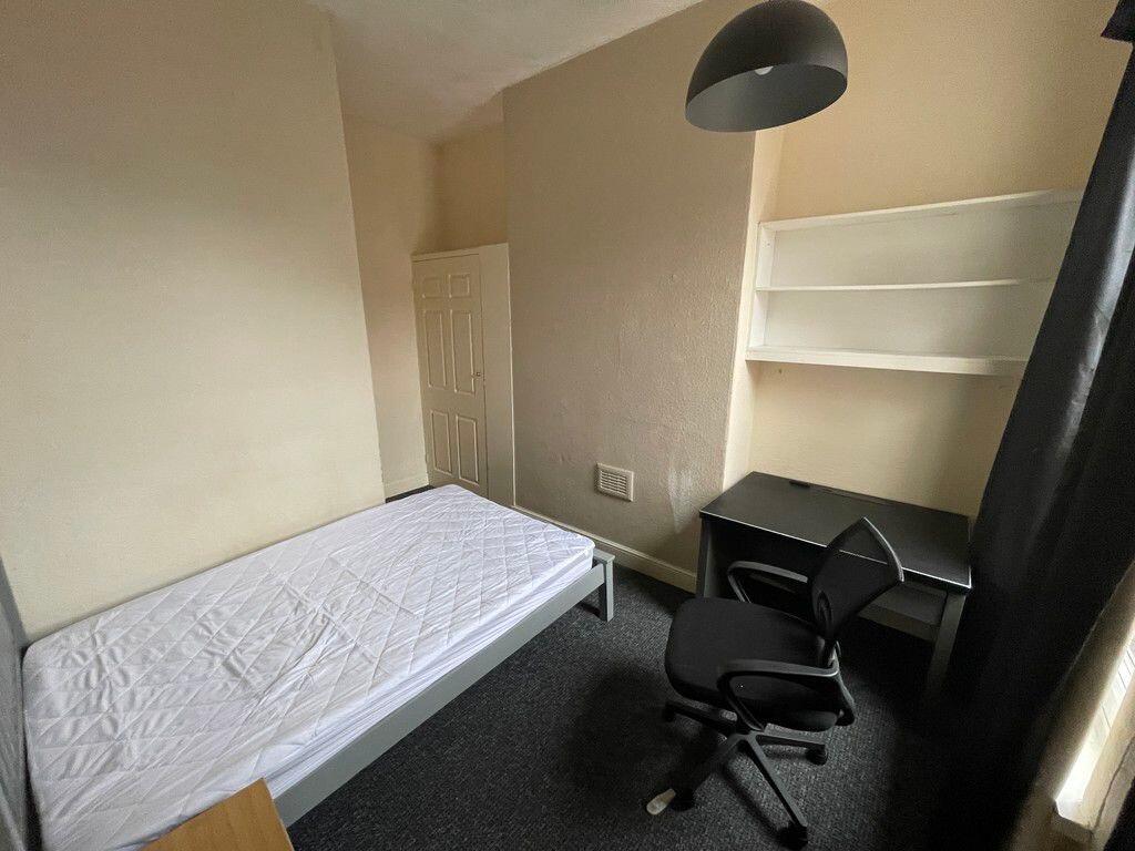 8 bedroom house for rent Arthur Street, Nottingham, NG7 4DW UniHomes