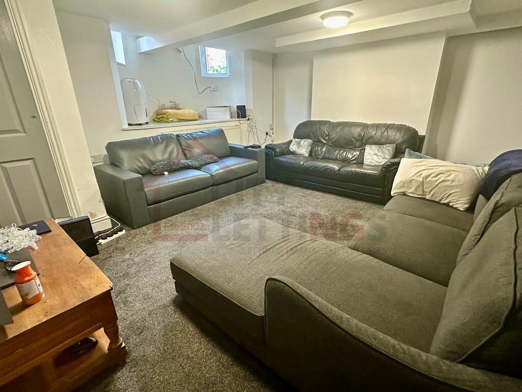8 bedroom house for rent Arthur Street, Nottingham, NG7 4DW UniHomes