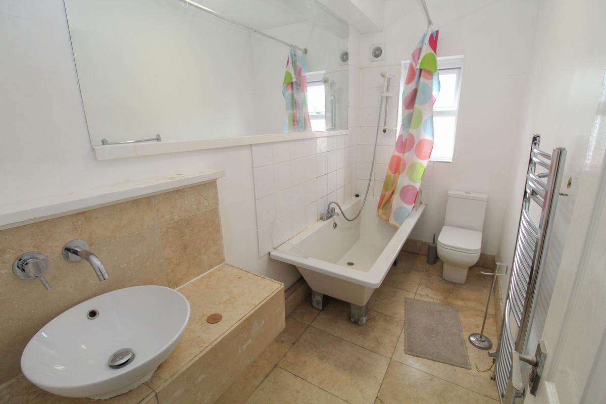 6 bedroom house for rent St. Anns Avenue, Leeds, LS4 2PB UniHomes