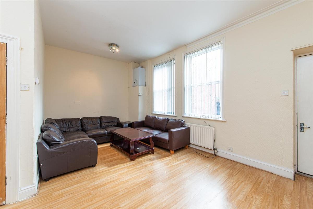 5 bedroom house for rent Helmsley Road, Newcastle, NE2 1RE UniHomes