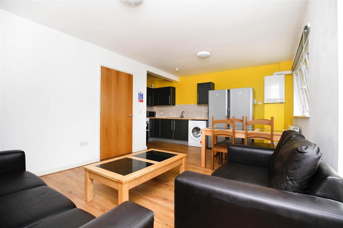 5 bedroom apartment for rent New Mills, Newcastle, NE4 5AU UniHomes