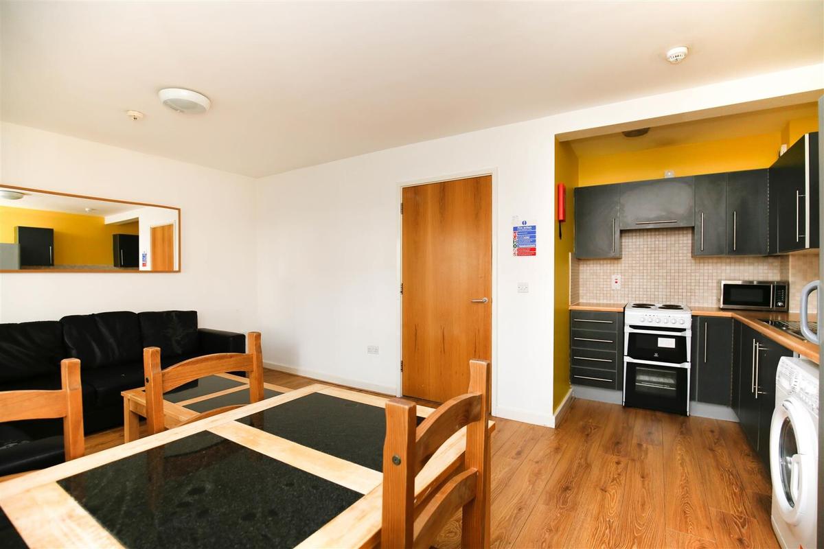 5 bedroom apartment for rent New Mills Newcastle, NE4 5AU UniHomes