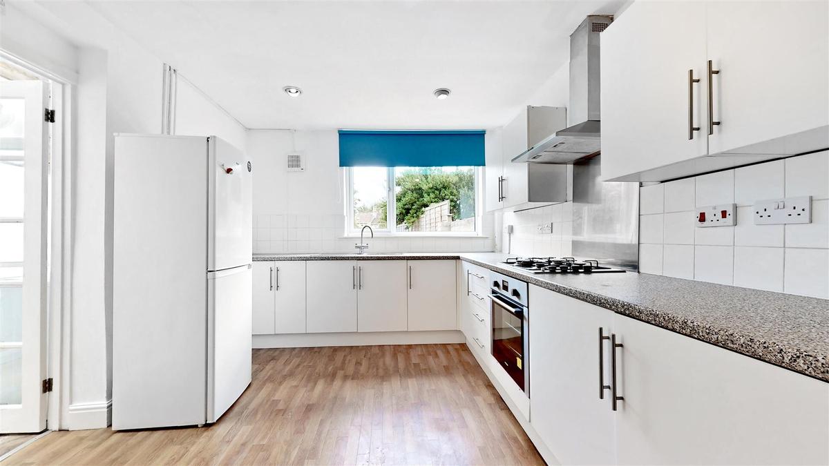 5 bedroom house for rent Shaftesbury Avenue, Bath, BA1 3DT UniHomes