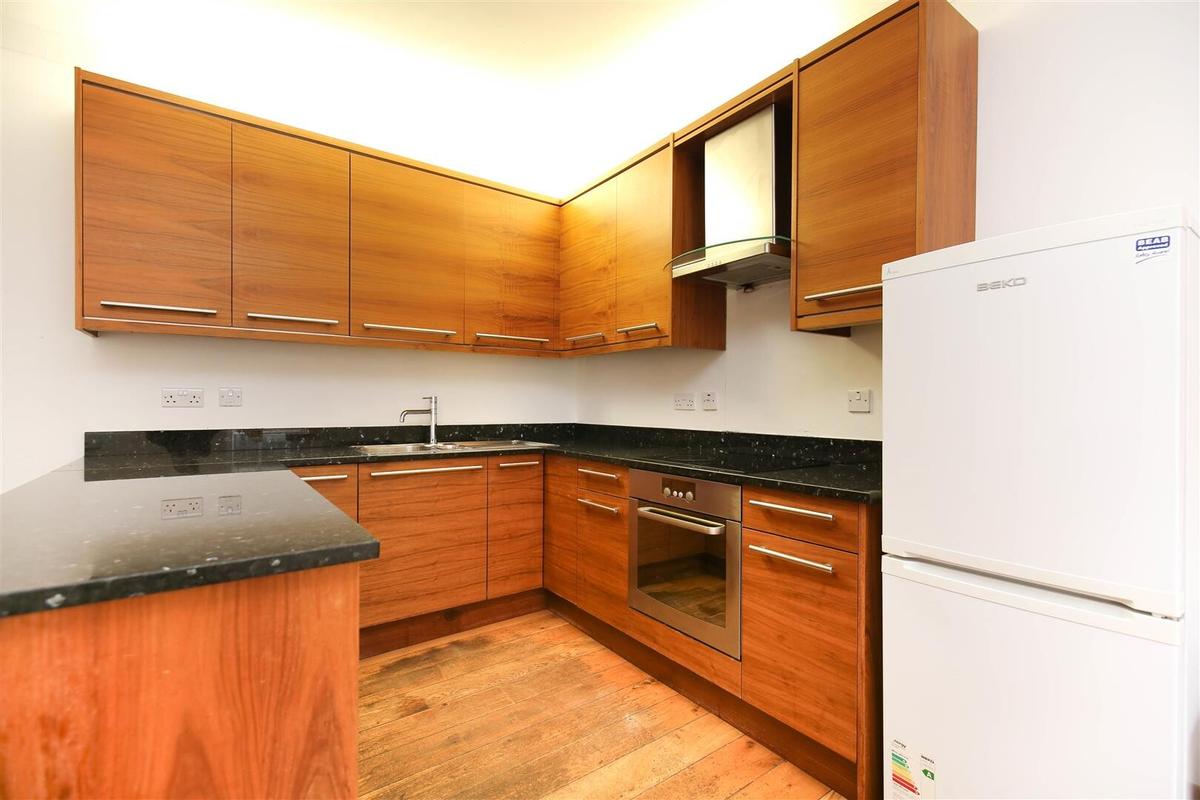 4 bedroom house for rent Tanners Court, Newcastle, NE1 5XE UniHomes