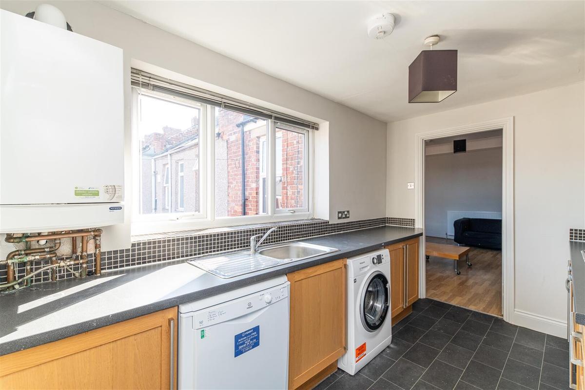 3 bedroom apartment for rent Warwick Street, Newcastle, NE6 5AR UniHomes