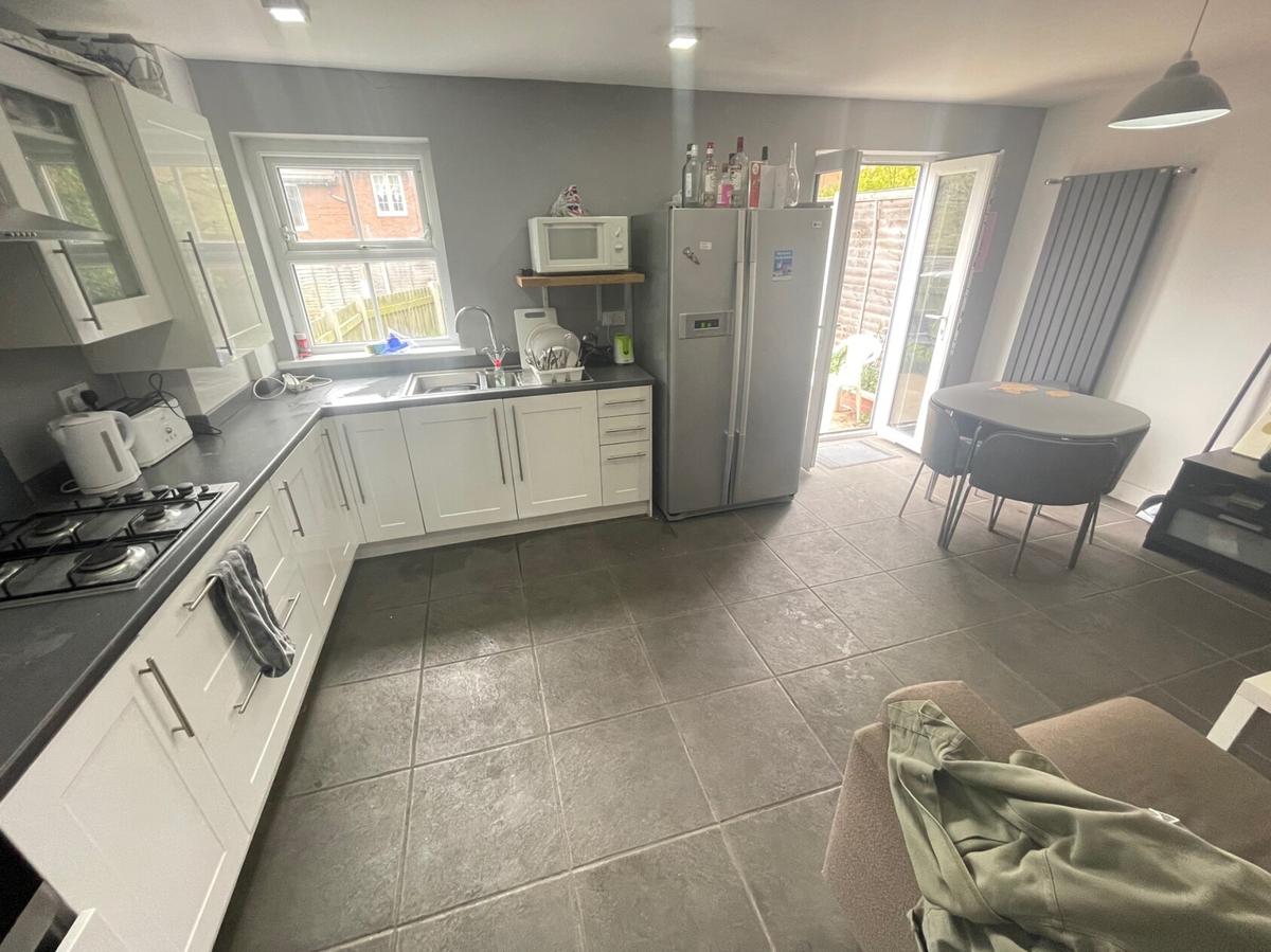 4 bedroom house for rent Eltham Rise, Leeds, LS6 2TZ UniHomes