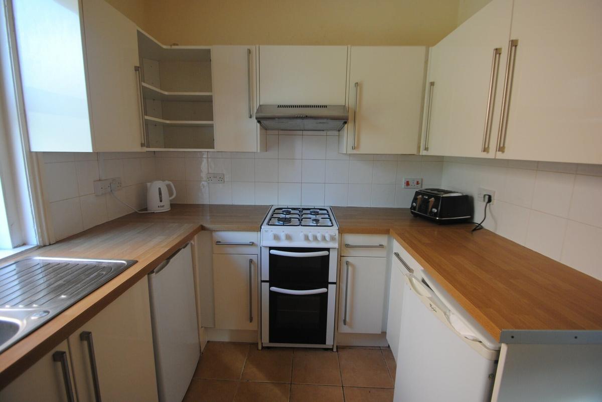 6 bedroom house for rent Stanfield Road, Bournemouth, BH9 2NP UniHomes