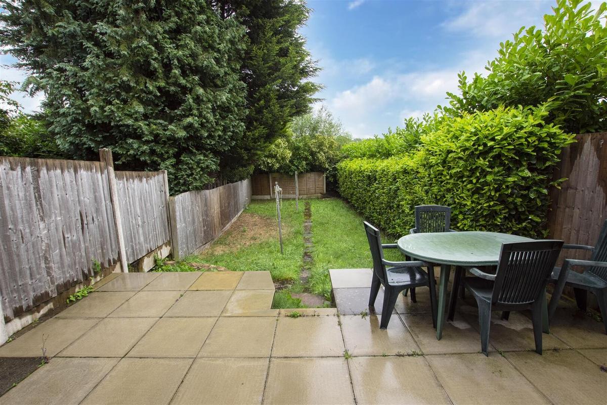 4 bedroom house for rent Poole Crescent Birmingham, B17 0PB UniHomes