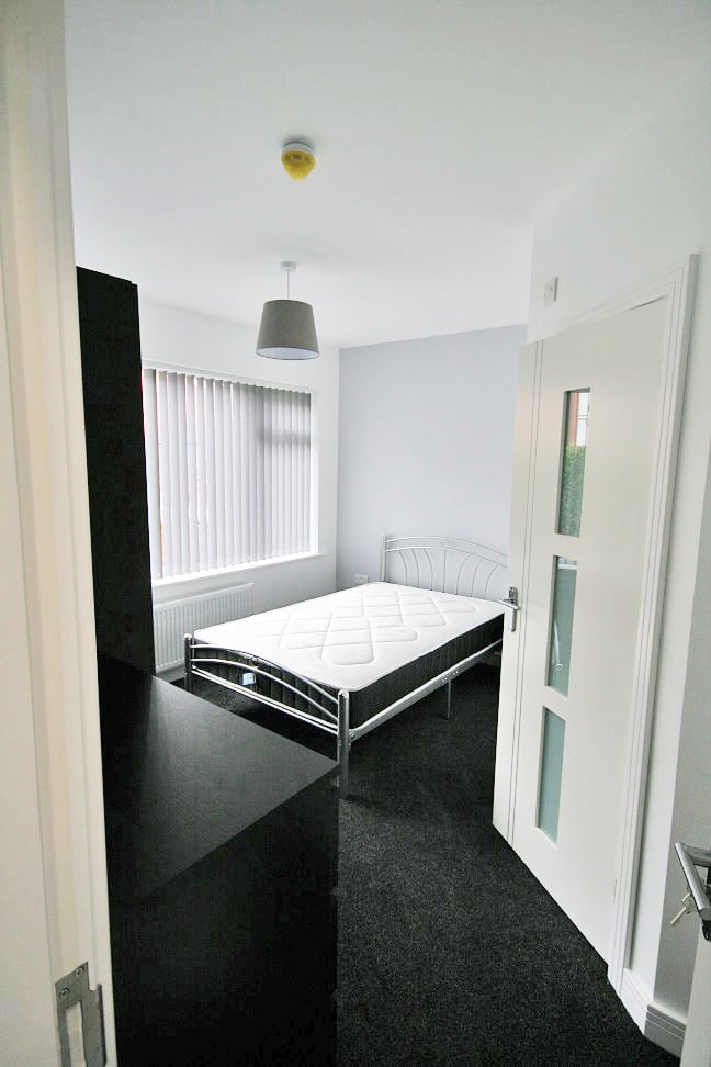 5 bedroom house for rent Derwentwater Terrace, Leeds, LS6 3JL UniHomes