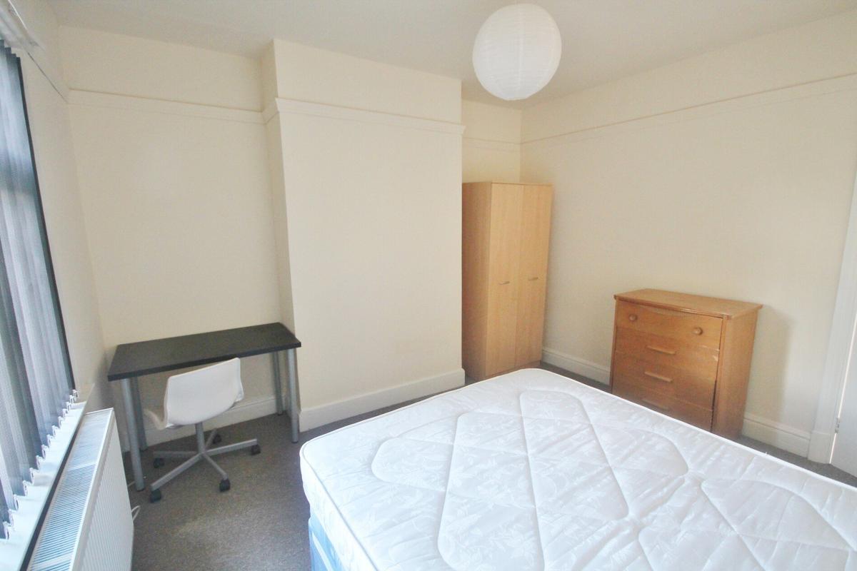 3 bedroom house for rent Winchester Avenue, Leicester, LE3 1AX UniHomes