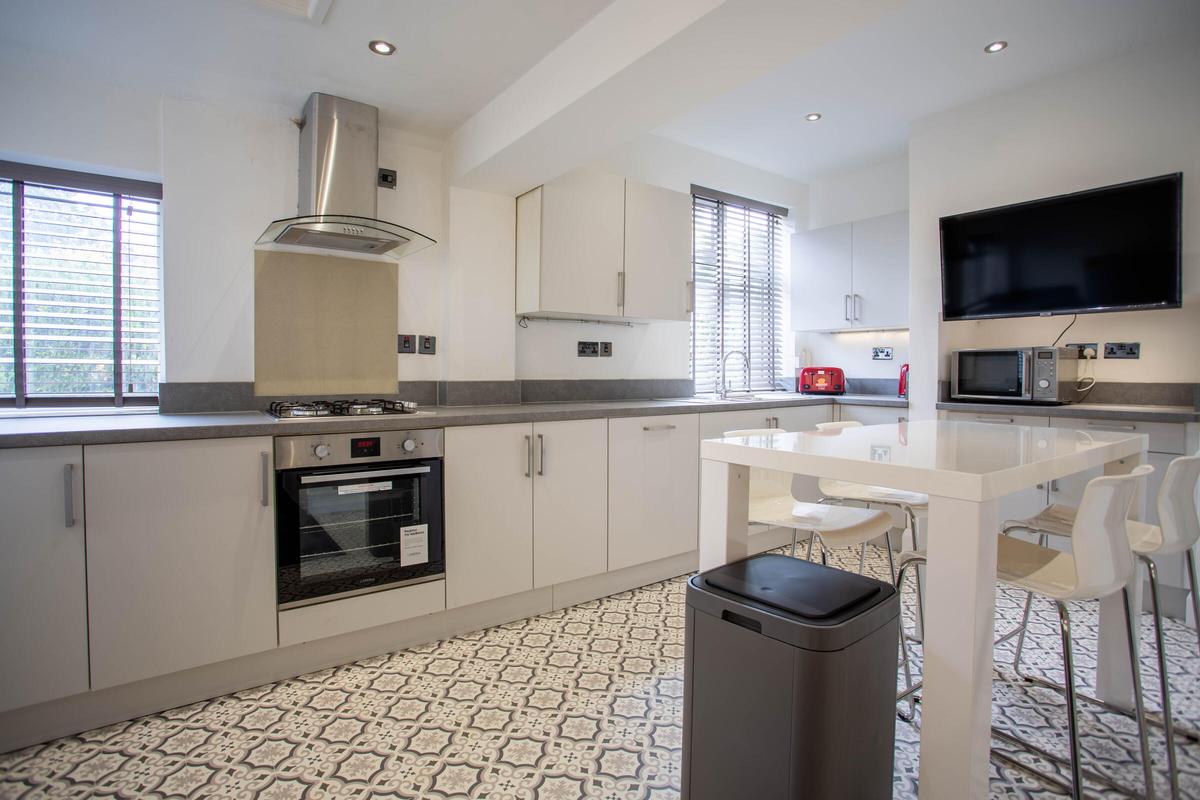 6 bedroom house for rent Forest Road, Loughborough, LE11 3NP UniHomes