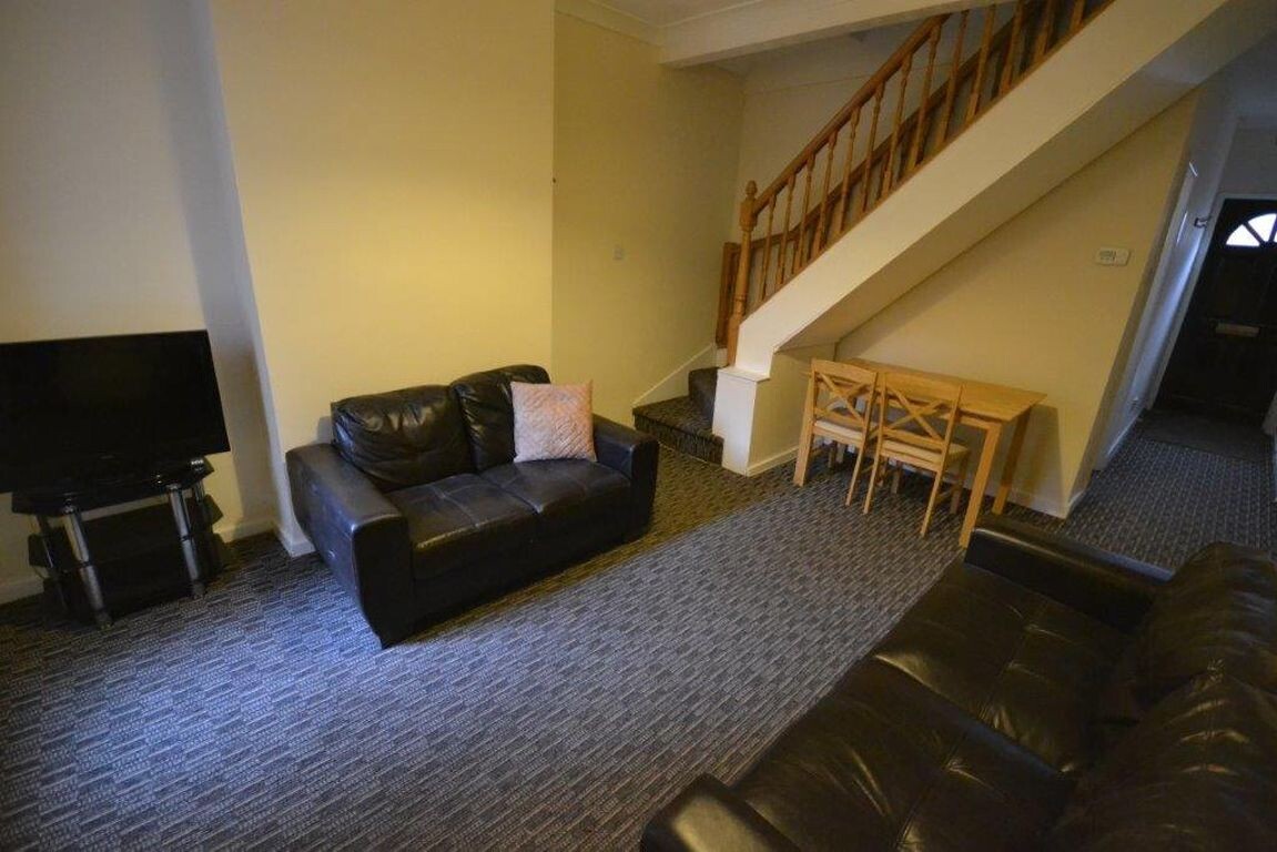 3 bedroom house for rent Knighton Fields Road East, Leicester, LE2 6DR
