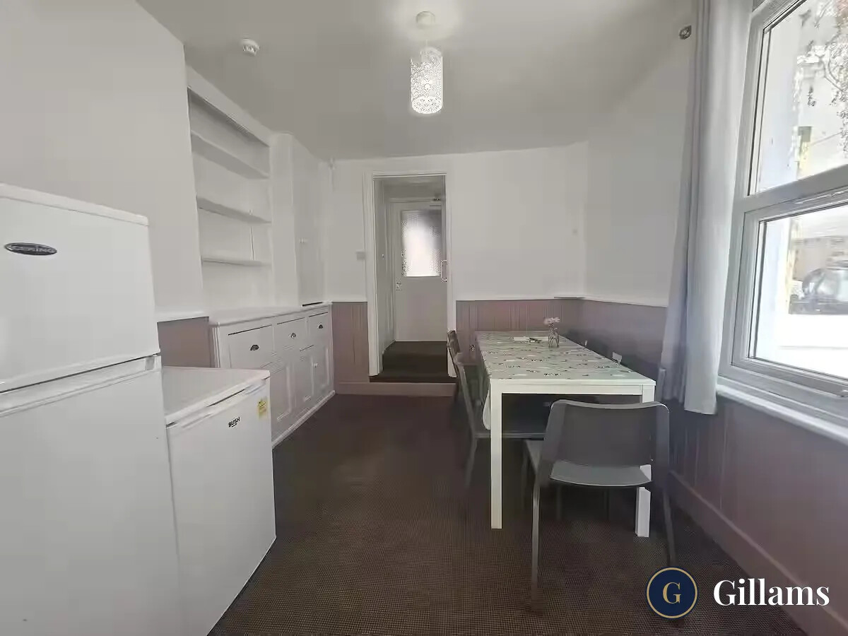 7 bedroom house on Hillsborough Avenue, Pennsylvania, Exeter
