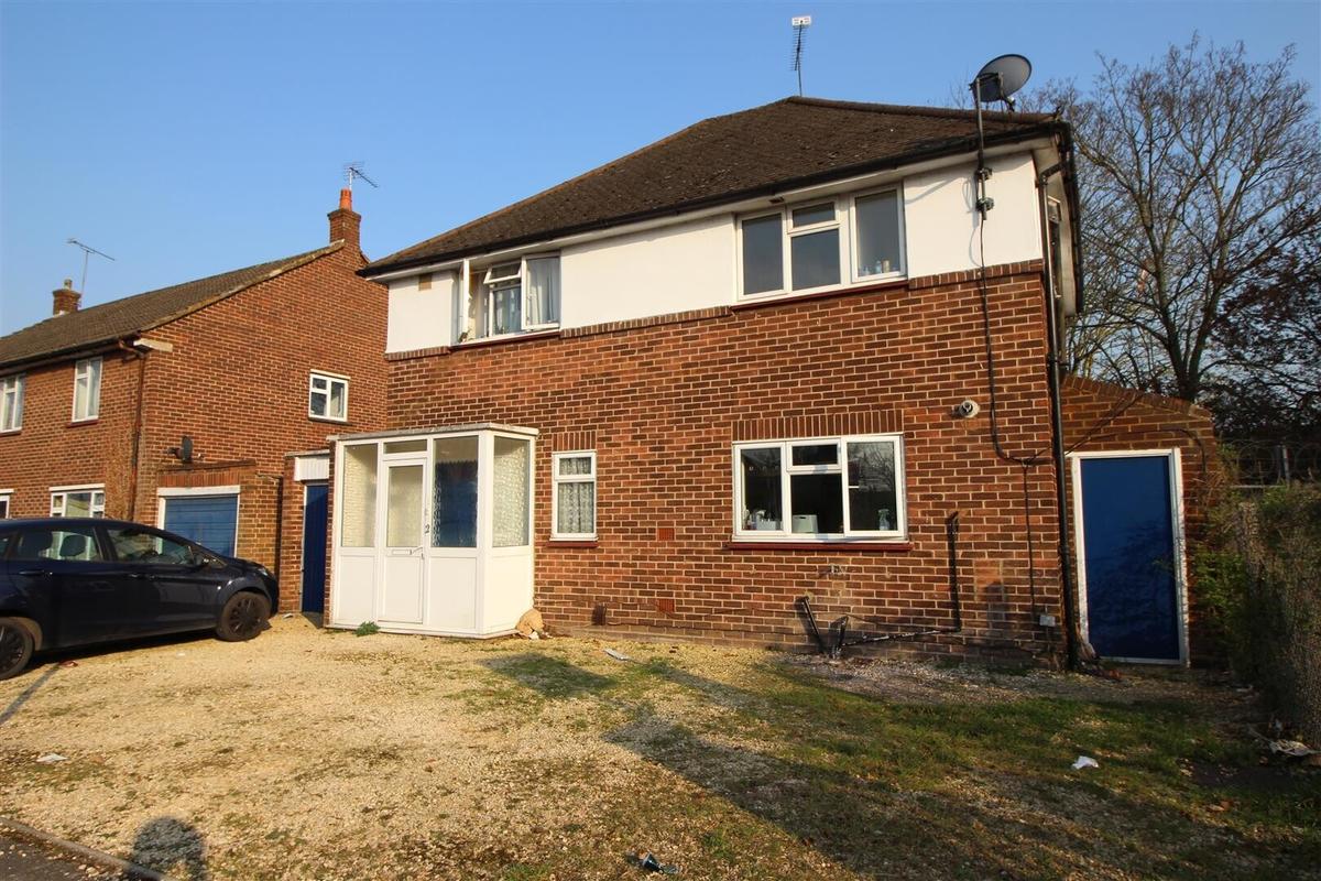 6 bedroom house for rent Lodge Close, London, UB8 2ES UniHomes