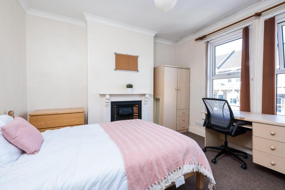 5 bedroom house for rent St. Kildas Road, Bath, BA2 3QL UniHomes