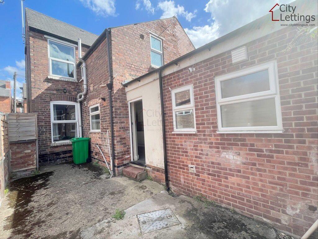 4 bedroom house for rent Teversal Avenue, Nottingham, NG7 1PY UniHomes