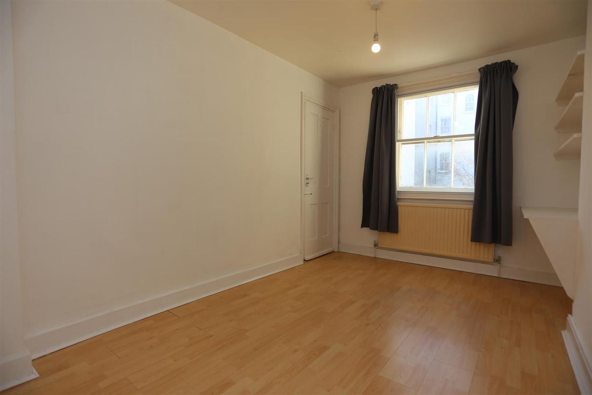 4 bedroom apartment for rent Eaton Place, Brighton, BN2 1EH UniHomes