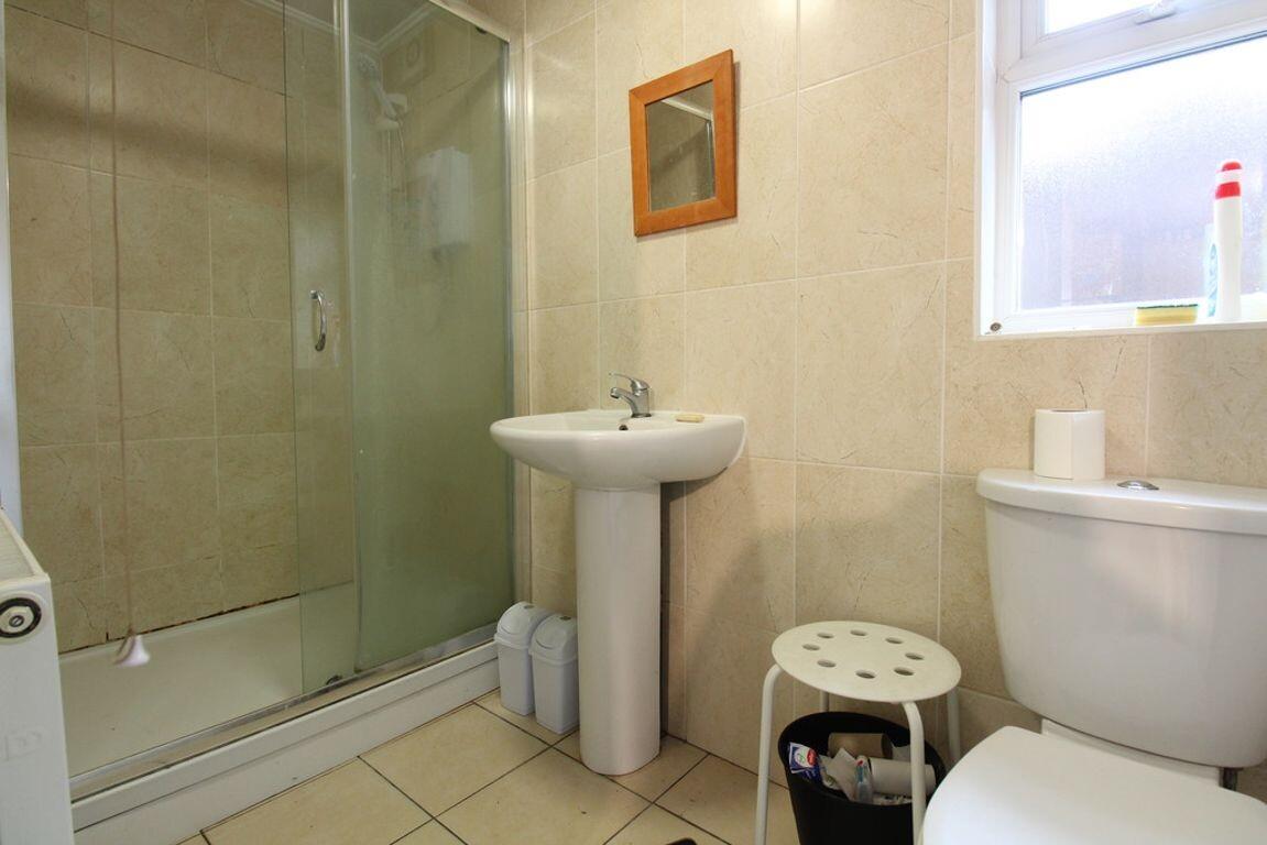 6 bedroom house for rent Honeysuckle Road, Southampton, SO16 3HL UniHomes