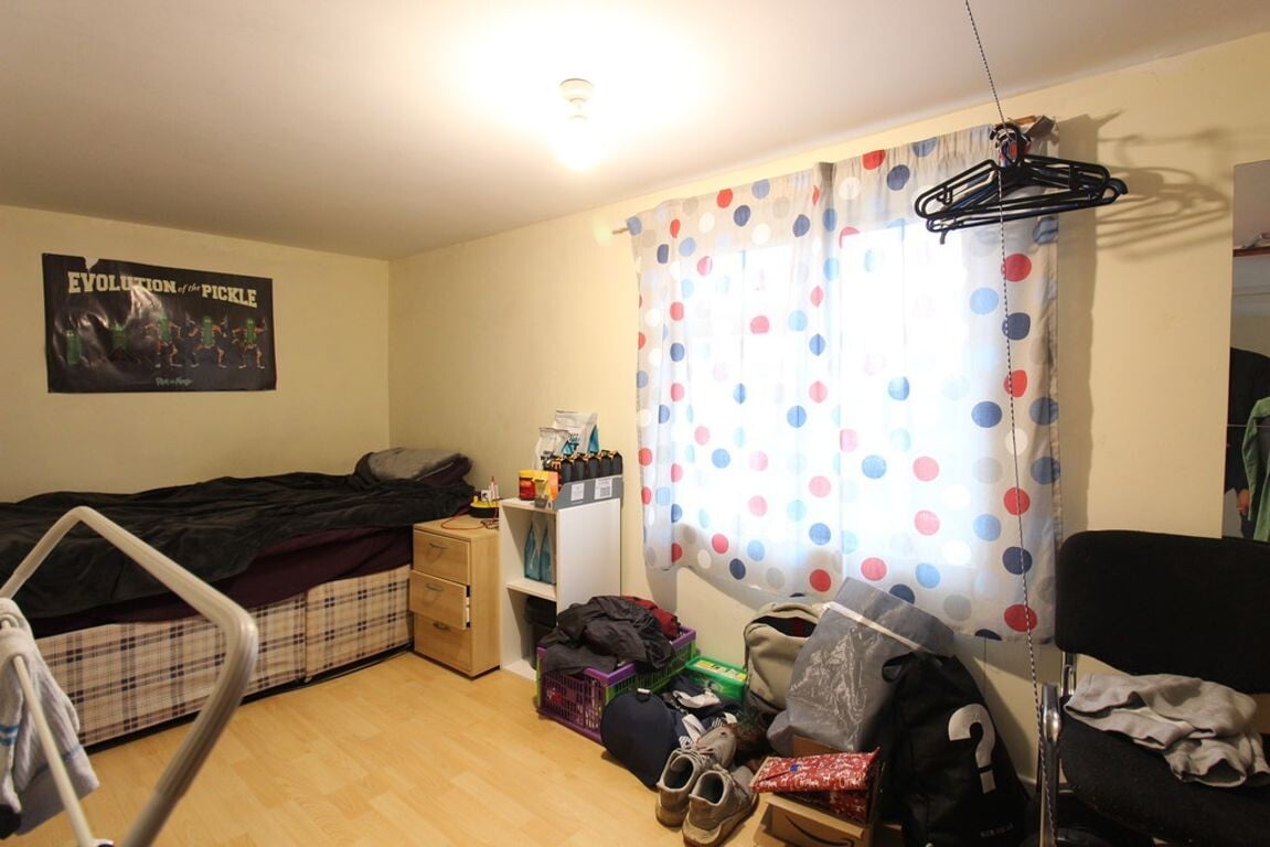 6 bedroom house for rent Honeysuckle Road, Southampton, SO16 3HL UniHomes